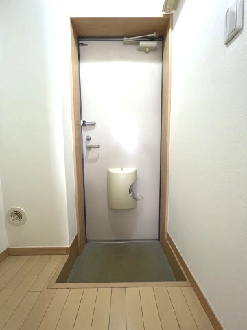 落ち着いた玄関です