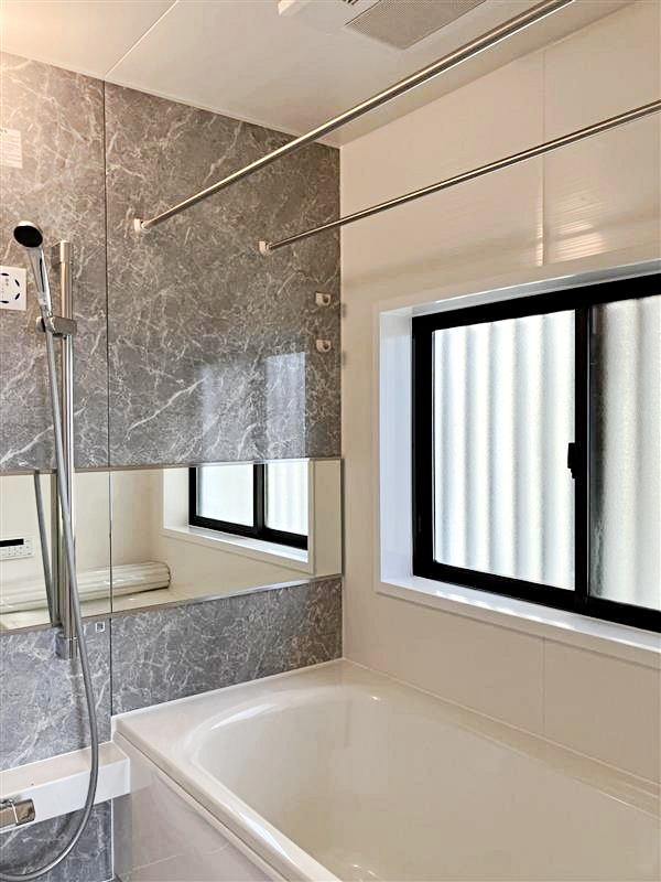 座間市入谷東二丁目戸建②の浴室