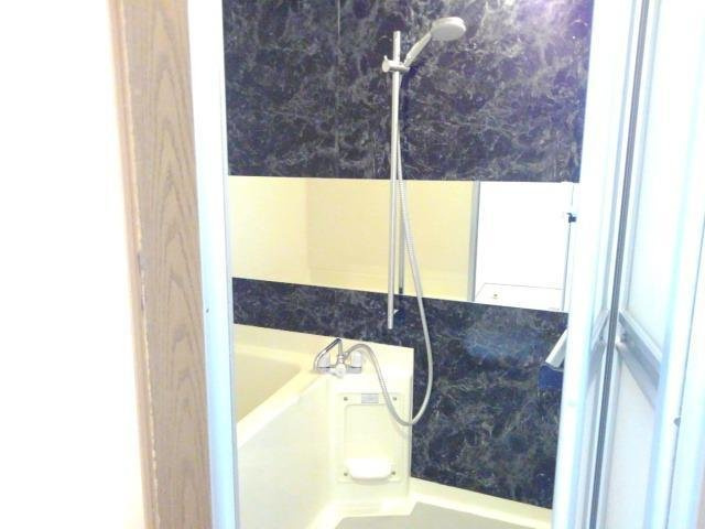 日々の疲れを癒すお風呂付です