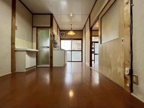 コーポ野村　　刈谷市近郊の賃貸はクラスホーム刈谷店の居間・リビング