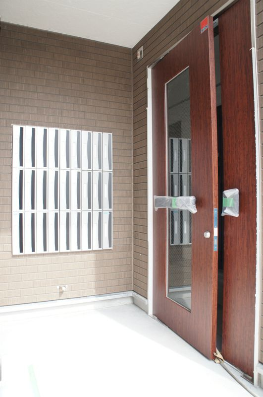 リブリ・ニスカル のエントランス