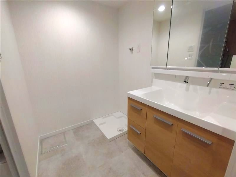 サンヴィラ野並B棟の独立洗面台