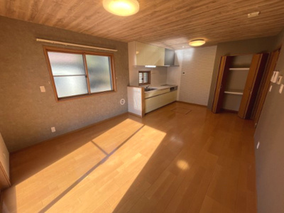 【居間・リビング】 | 桜川市下泉6LDK+3S中古住宅