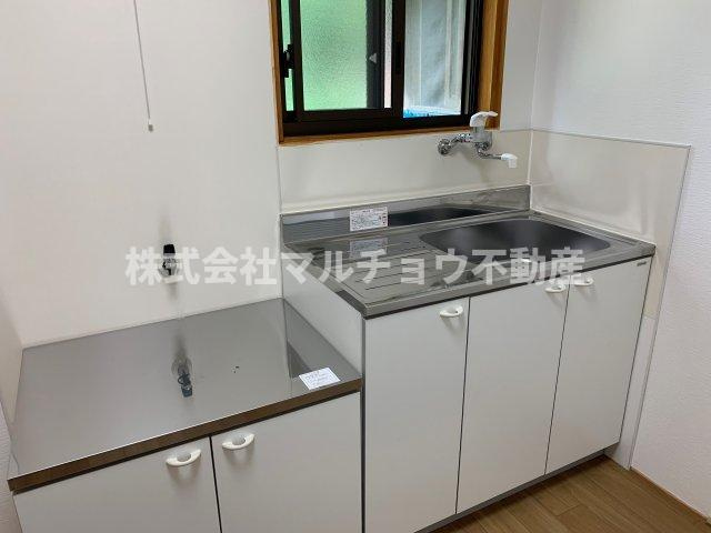 野久保アパート中万呂のキッチン|きれいなキッチンです