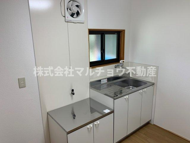 野久保アパート中万呂のキッチン|コンパクトなキッチンで掃除もラクラク