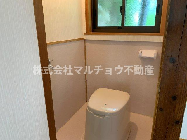 野久保アパート中万呂のトイレ|コンパクトで使いやすいトイレです