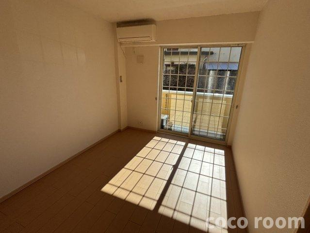 ヌーベルメゾンⅠの居間・リビング