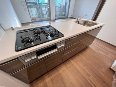 【キッチン】 | スプランディッド難波WESTIII