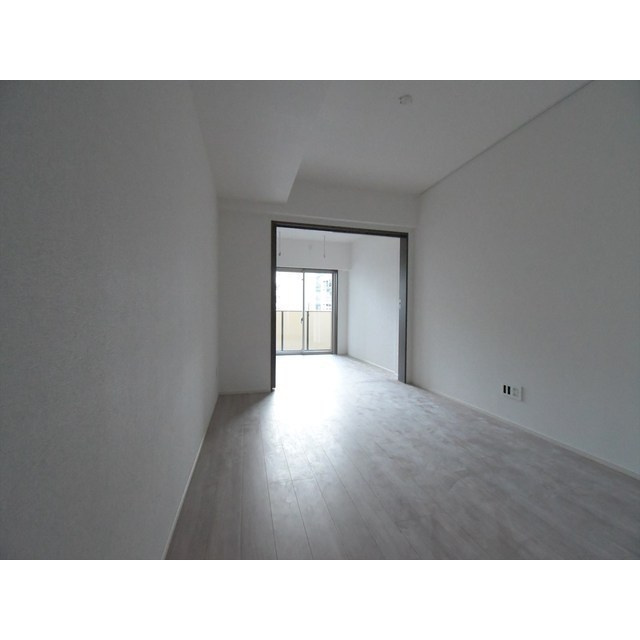 プライムガーデン若木|220号室利用。実際には左右異なる（反転