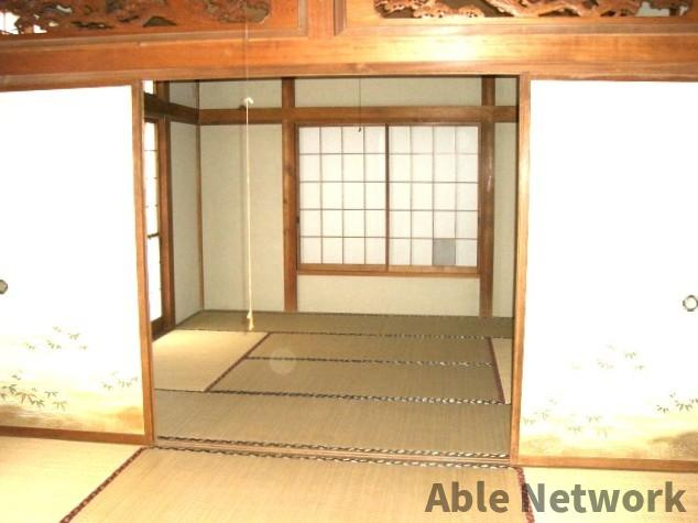神蔵邸の内装|和室８帖
