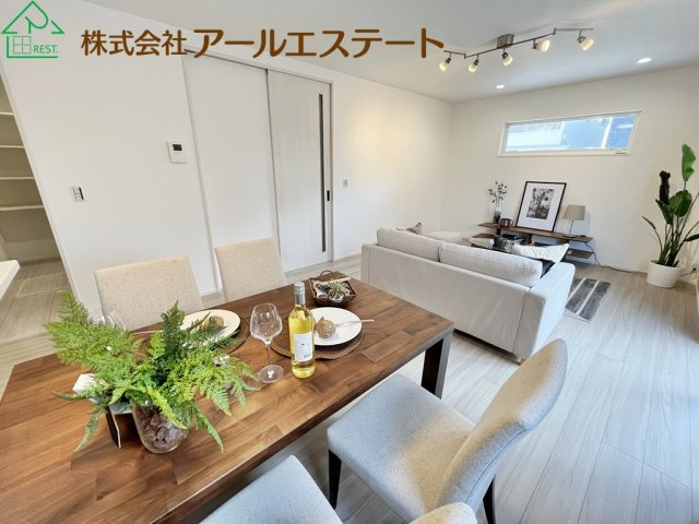 加古川市平岡町二俣 第1　　　JR「東加古川駅」徒歩16分の居間・リビング