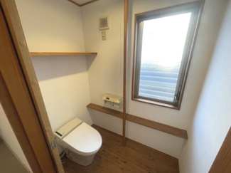 【トイレ】 | 筑西市新治3LDK中古住宅 | 一階トイレ