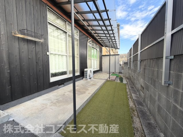 尾上M邸貸家　の庭