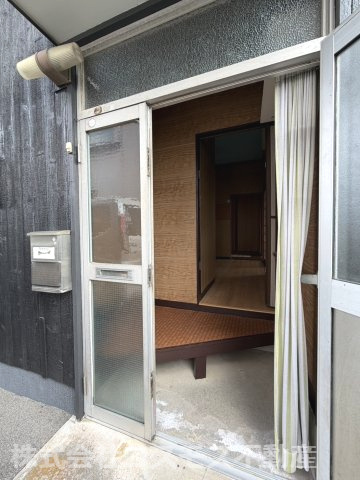 尾上M邸貸家　の玄関