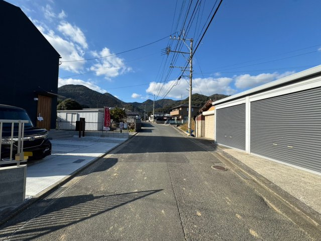 SUN COURTーサンコート－小倉南区上吉田4丁目【小倉南区　新築戸建て】の前面道路含む現地写真|現地撮影　2026,1,9　【小倉南区　新築戸建て】