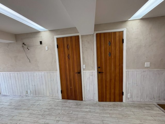 朝日ビルの内装