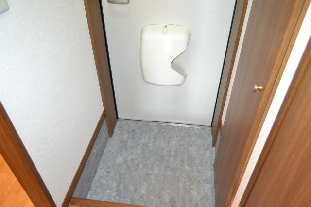 アンプルールフラーリッシュの玄関|シューズボックス付きの玄関