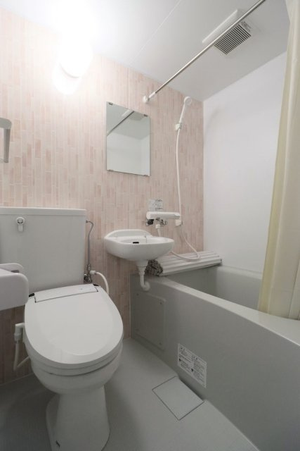 ハイツ若草の浴室|お風呂で日々の疲れを落としましょう