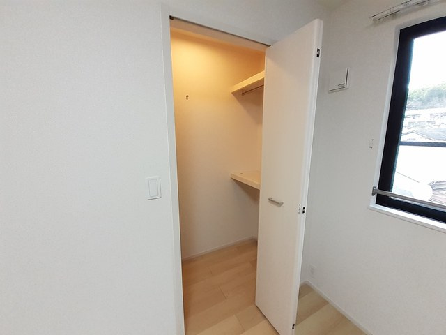 エレガンス　ハネカの収納