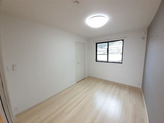 エレガンス　ハネカの洋室