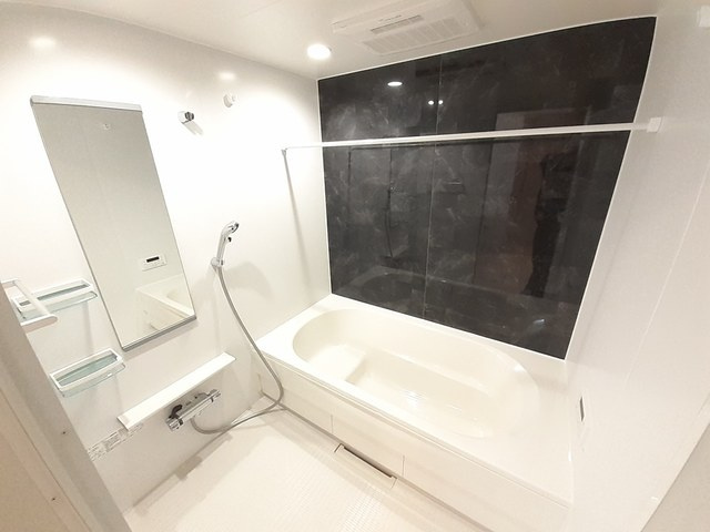 エレガンス　ハネカの浴室