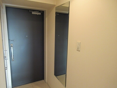 サニーコート大宮盆栽町第２の玄関|玄関