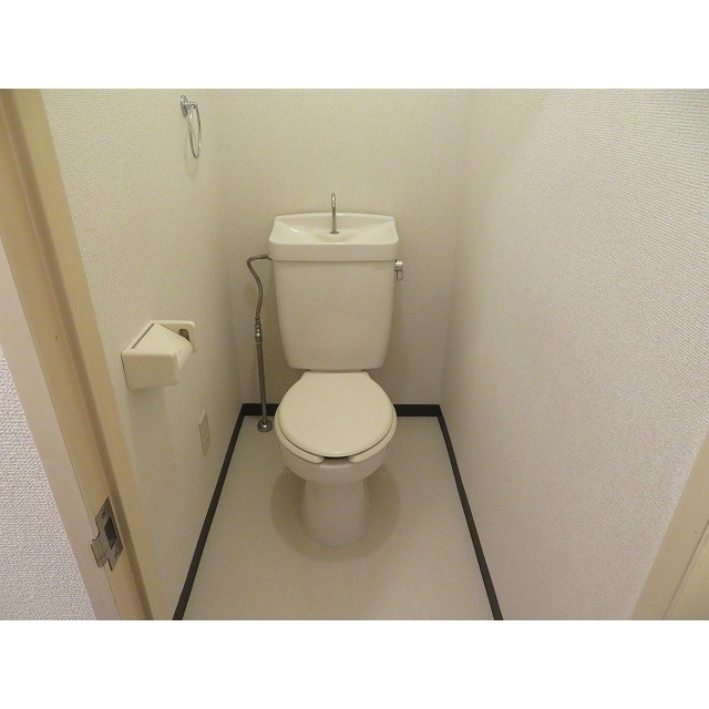 アメニティーハウスのトイレ|トイレもきれいです