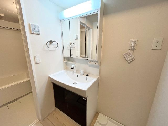 戸田市美女木アパート新築工事の洗面所|洗面（イメージ）