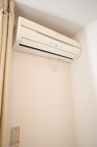 【設備】 | Rogie Hills | もちろんエアコンも完備です。