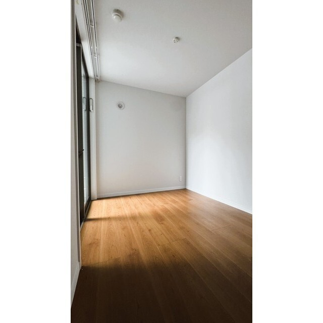 Ｅｒｆｏｌｇ鳩ケ谷の内装|明るい色調の室内です