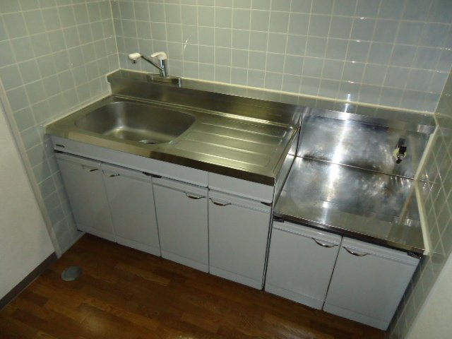 プルミエールのキッチン|キッチン