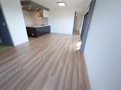 【居間・リビング】 | グランドパレス二島ザ・バークス（C-29）