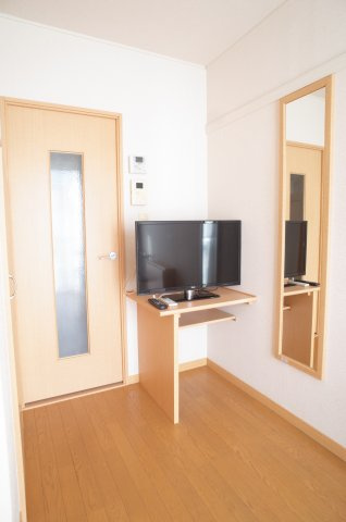 【子供部屋】 | Rogie Hills | お、鏡もついてる！