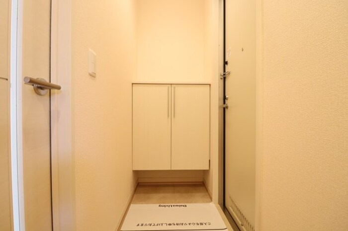 クレッセントの玄関