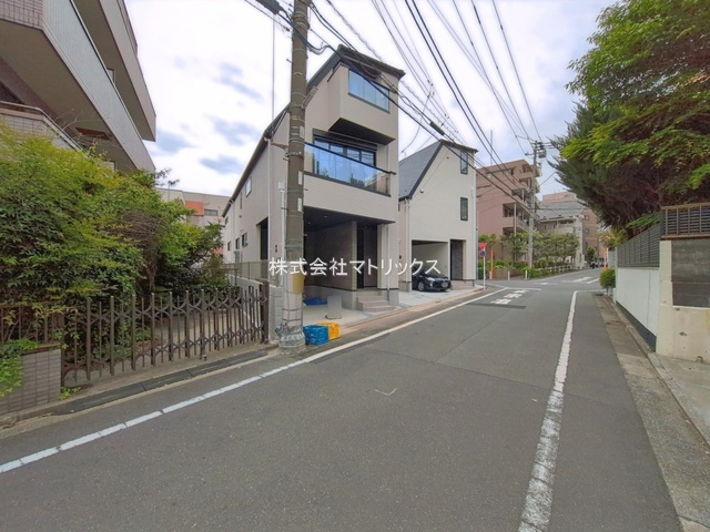 板橋区上板橋2丁目　準急停車駅　ハイグレード住宅　全4棟の前面道路含む現地写真