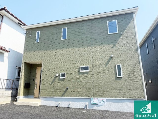 1(土)2(日)現地説明会！◆柏原市高井田　ラスト1邸の外観|安心の10年保証！外観を美しく保ち、雨水で汚れを落とします！気になることがありましたら、お気軽にお問い合わせください！