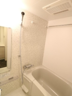 【浴室】 | プレール・ドゥーク中野南台 | 浴室乾燥機付きバス。