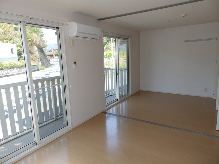 アンシャンテ　B棟の居間・リビング