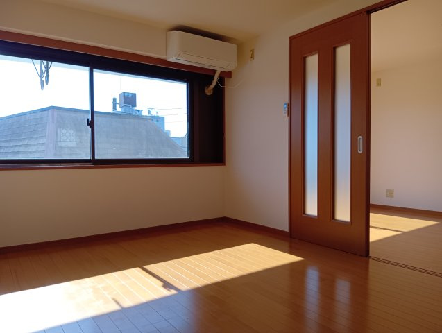 【居間・リビング】