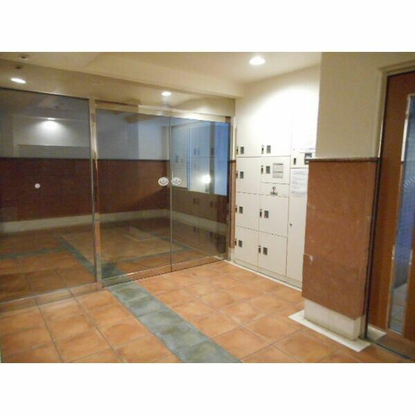 シンシア護国寺のロビー