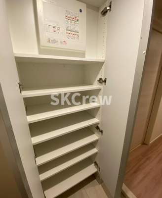 【玄関】 | クレストコート新宿山吹町 | 別号室の写真です