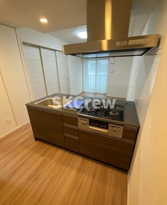 【居間・リビング】 | クレストコート新宿山吹町 | 別号室の写真です