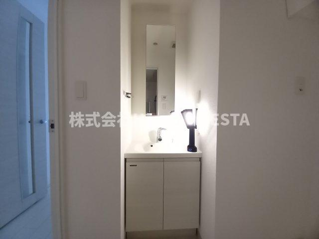 アーバネックスみなと元町の独立洗面台