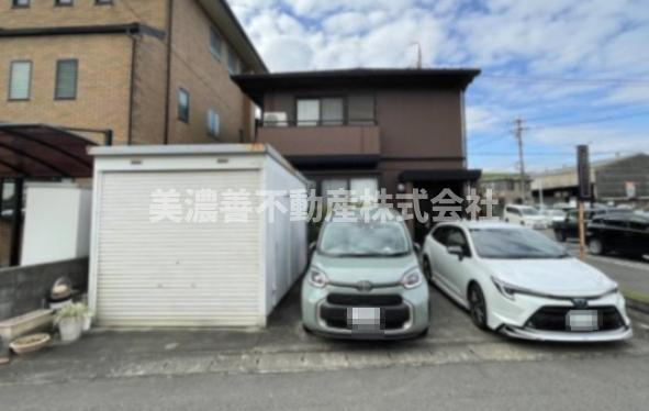６６３７３　岐阜市清本町８丁目中古戸建ての外観