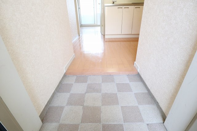 サヴォイエクセルシオール　5階の玄関|別号室です、現状優先になります。