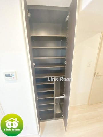 プレール・ドゥーク住吉Ⅳの玄関