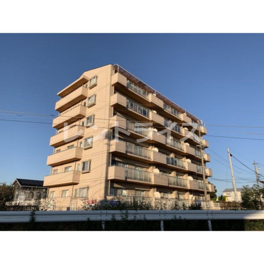 サンシャイン稲荷の外観