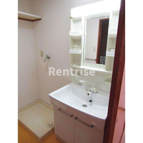 サンシャイン稲荷の洗面所