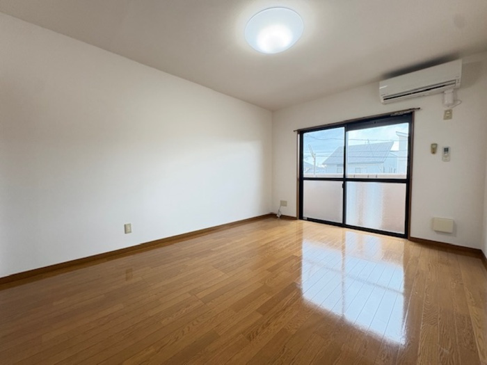 ピンフィール一番館の居間・リビング