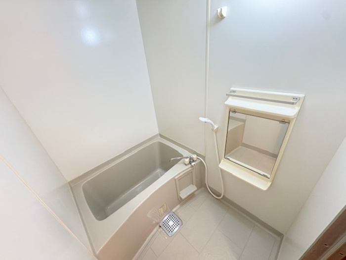 ピンフィール一番館の浴室